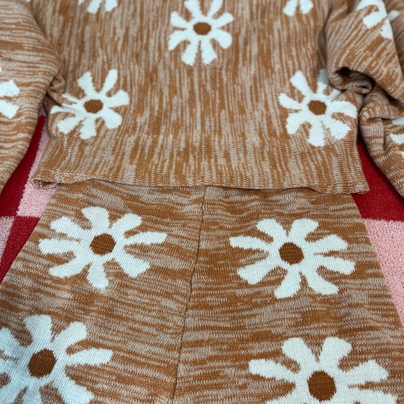 Matching set - Picture 3 of 6